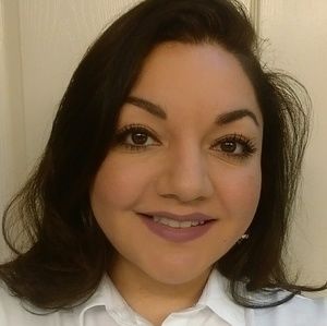 Meet your Posher, Cynthia